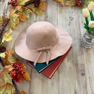 Women’s hat